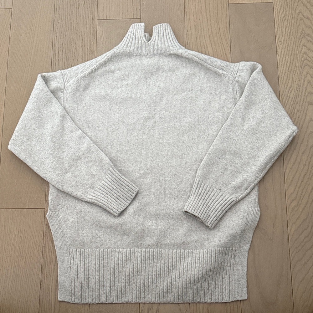 H&M Light Gray Mock Neck Women's Sweater - Picture 2 of 3